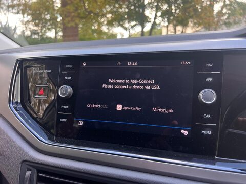 Volkswagen Polo 1.0 TSI SE Tech Edition Euro 6 (s/s) 5dr 29