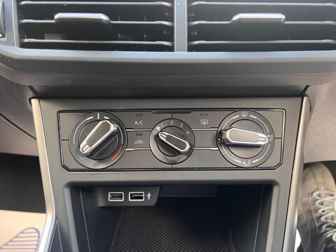 Volkswagen Polo 1.0 TSI SE Tech Edition Euro 6 (s/s) 5dr 22