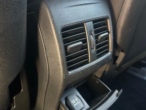 Mercedes-Benz GLA 2.1 GLA200d AMG Line 7G-DCT 4MATIC Euro 6 (s/s) 5dr 26