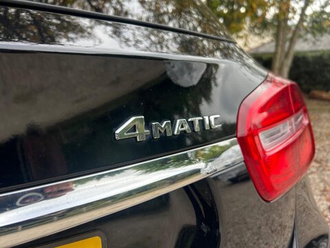 Mercedes-Benz GLA 2.1 GLA220d AMG Line (Premium) 7G-DCT 4MATIC Euro 6 (s/s) 5dr 49