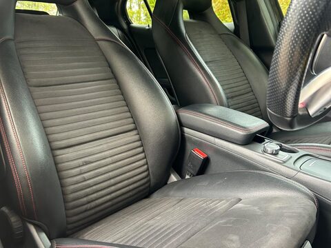 Mercedes-Benz GLA 2.1 GLA220d AMG Line (Premium) 7G-DCT 4MATIC Euro 6 (s/s) 5dr 18