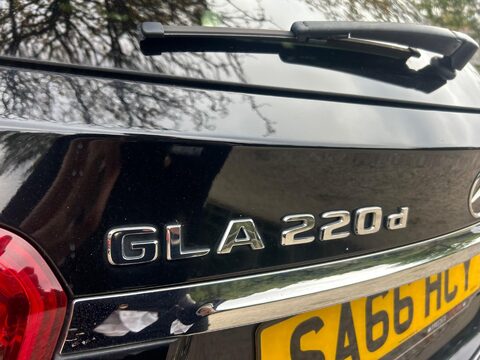 Mercedes-Benz GLA 2.1 GLA220d AMG Line (Premium) 7G-DCT 4MATIC Euro 6 (s/s) 5dr 51