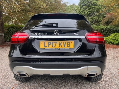 Mercedes-Benz GLA 2.1 GLA200d Sport (Premium) 7G-DCT 4MATIC Euro 6 (s/s) 5dr 7