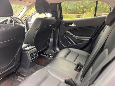 Mercedes-Benz GLA 2.1 GLA200d Sport (Premium) 7G-DCT 4MATIC Euro 6 (s/s) 5dr 19
