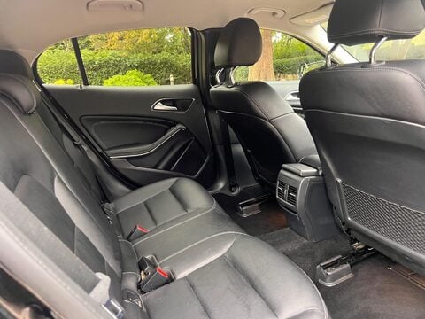 Mercedes-Benz GLA 2.1 GLA200d Sport (Premium) 7G-DCT 4MATIC Euro 6 (s/s) 5dr 15