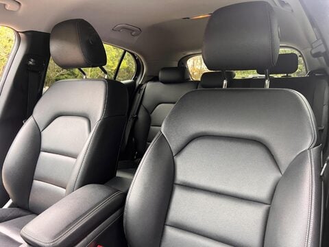 Mercedes-Benz GLA 2.1 GLA200d Sport (Premium) 7G-DCT 4MATIC Euro 6 (s/s) 5dr 31