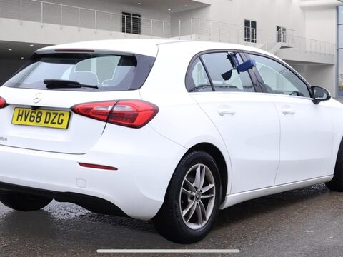 Mercedes-Benz A Class 1.5 A180d SE 7G-DCT Euro 6 (s/s) 5dr 6