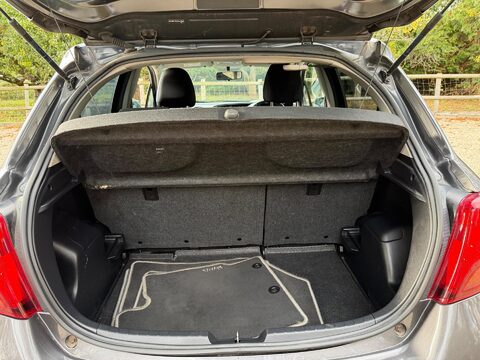 Toyota Yaris 1.33 Dual VVT-i Icon Euro 6 5dr 23