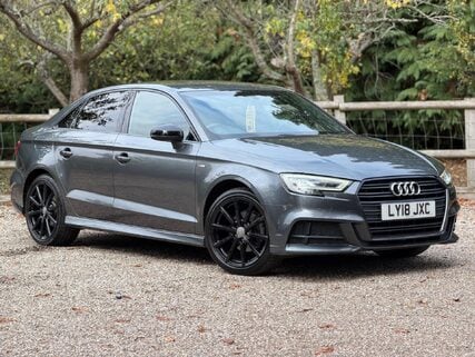Audi A3 1.5 TFSI CoD Black Edition S Tronic Euro 6 (s/s) 4dr