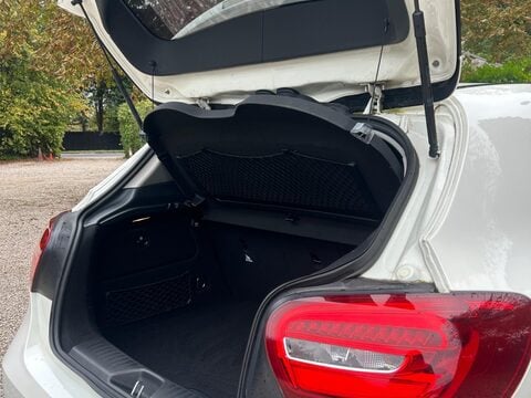 Mercedes-Benz A Class 1.5 A180d Sport Euro 6 (s/s) 5dr 35