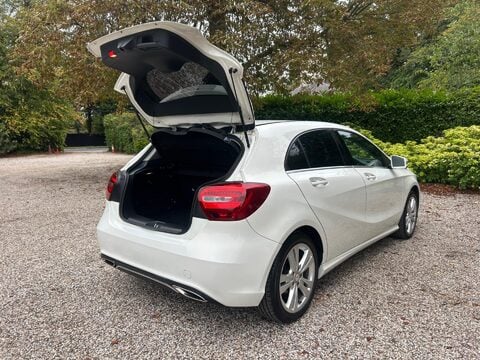 Mercedes-Benz A Class 1.5 A180d Sport Euro 6 (s/s) 5dr 11