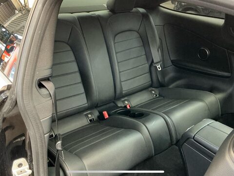 Mercedes-Benz C Class 2.1 C250d AMG Line (Premium) G-Tronic+ Euro 6 (s/s) 2dr 7