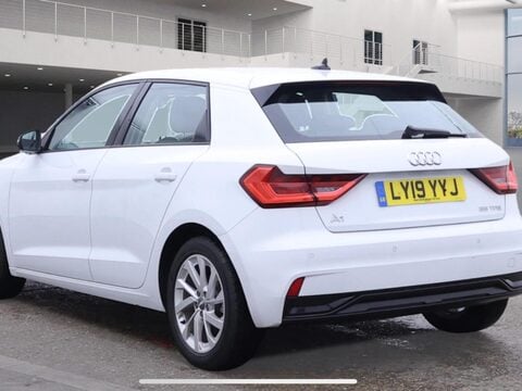 Audi A1 1.5 TFSI 35 Sport Sportback Euro 6 (s/s) 5dr 3
