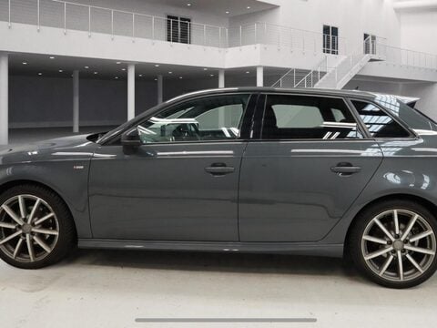Audi A3 1.5 TFSI CoD 35 Black Edition Sportback S Tronic Euro 6 (s/s) 5dr 3