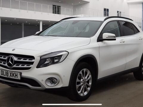 Mercedes-Benz GLA 1.6 GLA200 SE (Executive) Euro 6 (s/s) 5dr 2