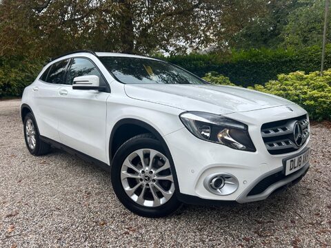 Mercedes-Benz GLA 1.6 GLA200 SE (Executive) Euro 6 (s/s) 5dr 1