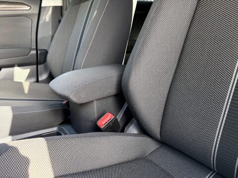 Volkswagen T-Roc 1.0 TSI Design Euro 6 (s/s) 5dr 24