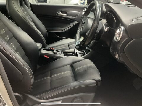 Mercedes-Benz CLA Class 2.1 CLA220d Sport Coupe 7G-DCT Euro 6 (s/s) 4dr 9