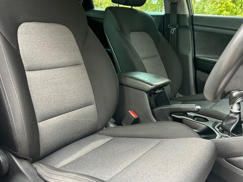 Hyundai TUCSON 1.6 GDi SE Nav Euro 6 (s/s) 5dr 21