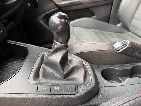 SEAT Ibiza 1.0 TSI FR Sport Euro 6 (s/s) 5dr GPF 12