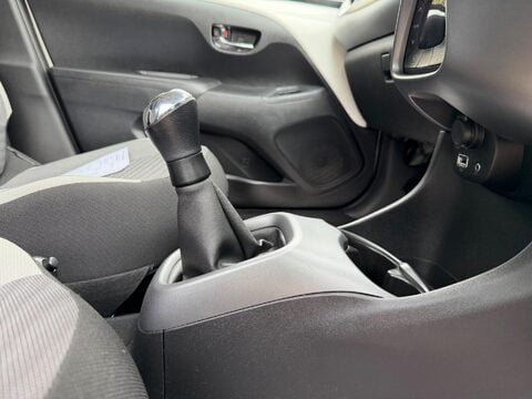 Toyota Aygo 1.0 VVT-i x-plore Euro 6 5dr 40