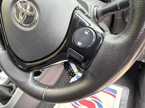 Toyota Aygo 1.0 VVT-i x-plore Euro 6 5dr 39