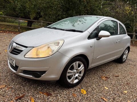 Vauxhall Corsa 1.2i 16v Club 3dr 3