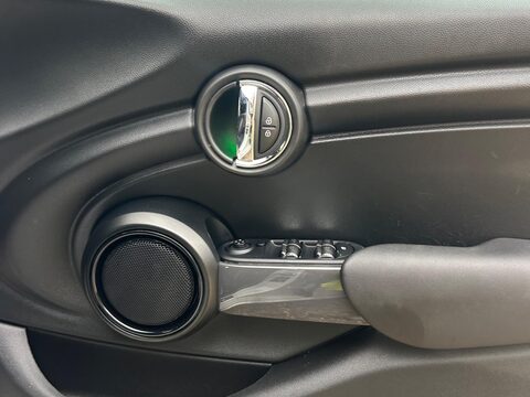 Mini Hatch 1.5 Cooper Sport Steptronic Euro 6 (s/s) 5dr 30