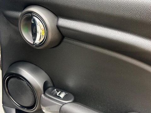 Mini Hatch 1.5 Cooper Sport Steptronic Euro 6 (s/s) 5dr 70