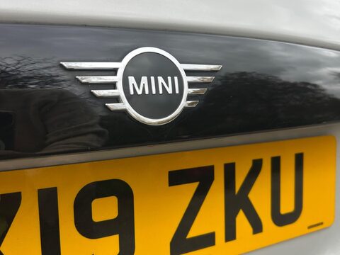 Mini Hatch 1.5 Cooper Sport Steptronic Euro 6 (s/s) 5dr 53