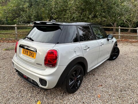 Mini Hatch 1.5 Cooper Sport Steptronic Euro 6 (s/s) 5dr 11