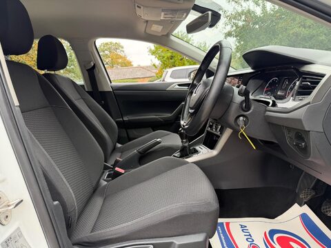 Volkswagen Polo 1.0 TSI SE Euro 6 (s/s) 5dr 12