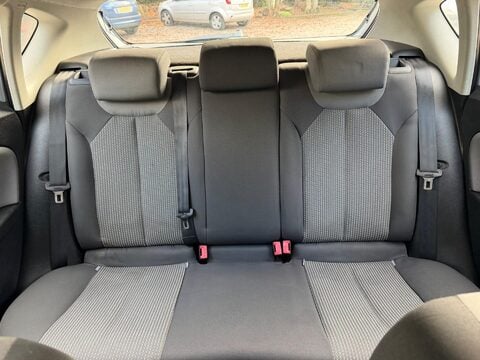 SEAT Leon 1.2 TSI S Euro 5 (s/s) 5dr 13