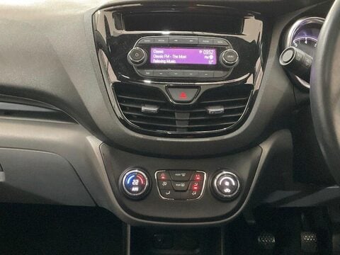 Vauxhall Viva 1.0i SL Euro 6 5dr 11