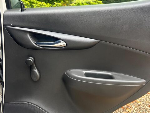 Vauxhall Viva 1.0i SL Euro 6 5dr 30