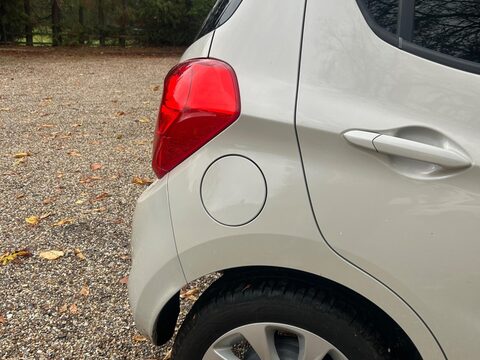 Vauxhall Viva 1.0i SL Euro 6 5dr 50