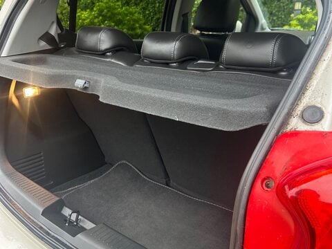 Vauxhall Viva 1.0i SL Euro 6 5dr 39