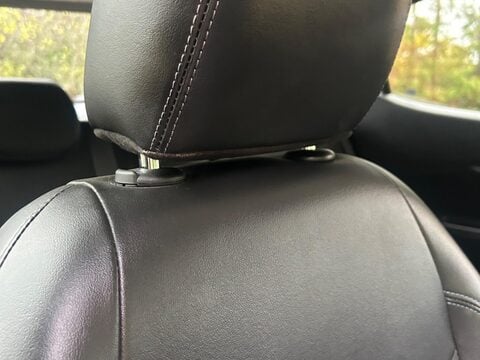 Vauxhall Viva 1.0i SL Euro 6 5dr 51