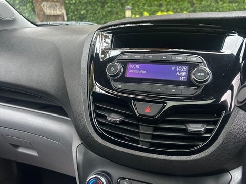 Vauxhall Viva 1.0i SL Euro 6 5dr 18
