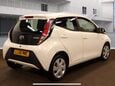 Toyota Aygo 1.0 VVT-i x-play Euro 6 5dr 6