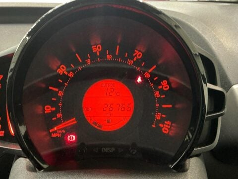 Toyota Aygo 1.0 VVT-i x-play Euro 6 5dr 8
