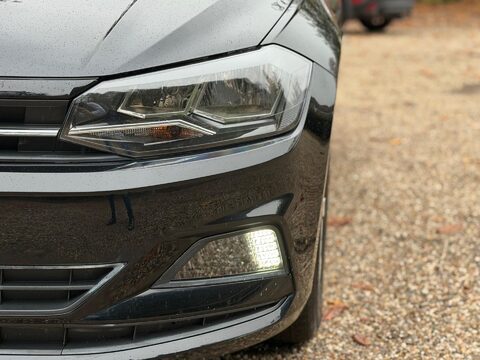 Volkswagen Polo 1.0 SE Euro 6 (s/s) 5dr 32