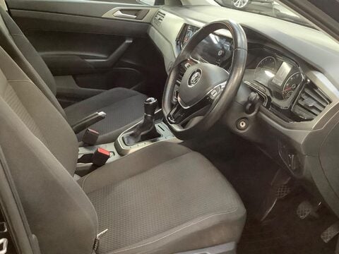 Volkswagen Polo 1.0 SE Euro 6 (s/s) 5dr 7