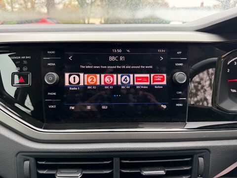 Volkswagen Polo 1.0 SE Euro 6 (s/s) 5dr 23