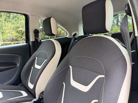 Ford Ka 1.2 Zetec Black Edition Euro 6 (s/s) 3dr 26