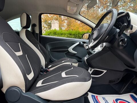 Ford Ka 1.2 Zetec Black Edition Euro 6 (s/s) 3dr 14