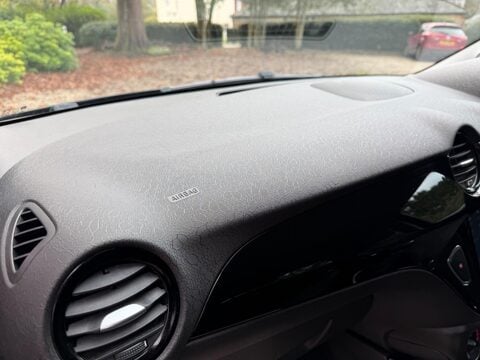 Vauxhall Adam 1.2i ecoFLEX ENERGISED Euro 6 (s/s) 3dr 23