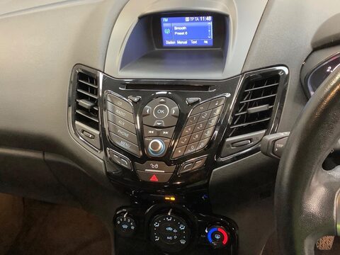 Ford Fiesta 1.25 Zetec Euro 6 5dr 10