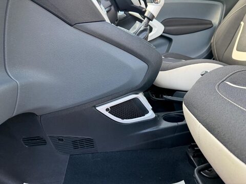 Ford Ka 1.2 Zetec White Edition Euro 6 (s/s) 3dr 25