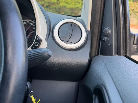 Ford Ka 1.2 Zetec White Edition Euro 6 (s/s) 3dr 18